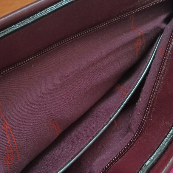 Share Etienne Aigner Leather Crossbody Bag Classic Vintage Oxblood Logo Purse - Picture 14 of 16